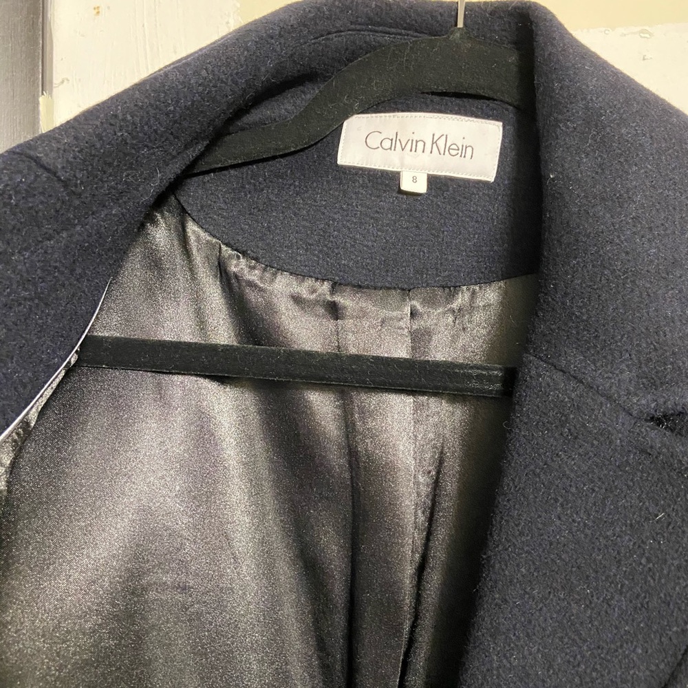 brand new navy blue calvin klein coat in a size 8!